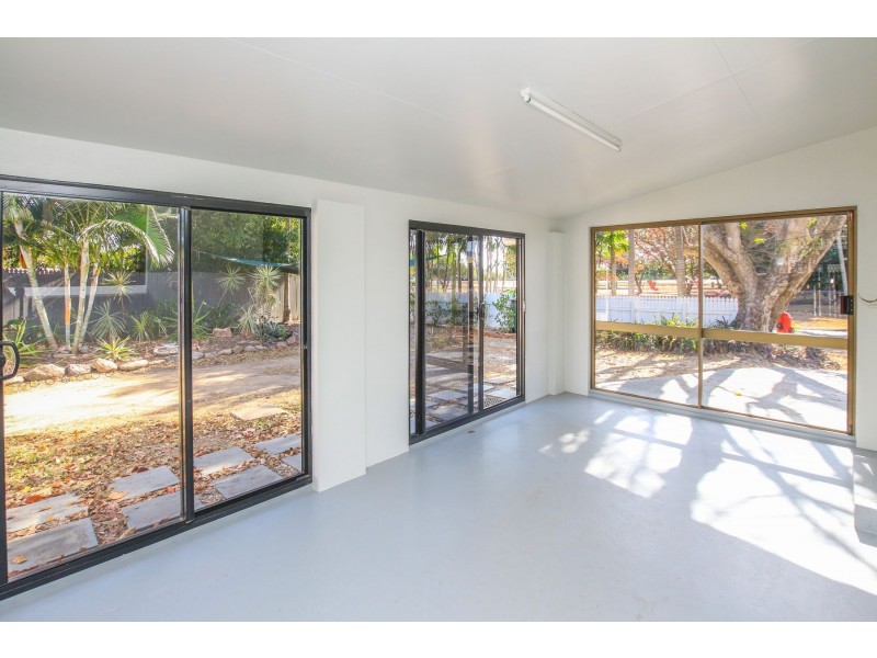 11 Lesley Street, Smithfield QLD 4878