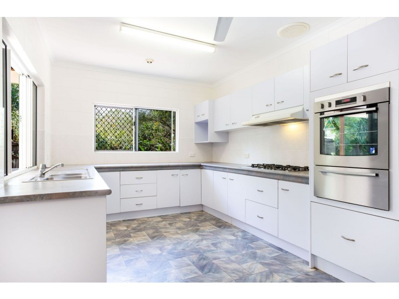 16 De Vecchi Close, Edmonton QLD 4869