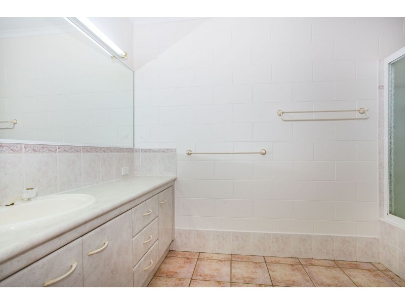 16 De Vecchi Close, Edmonton QLD 4869