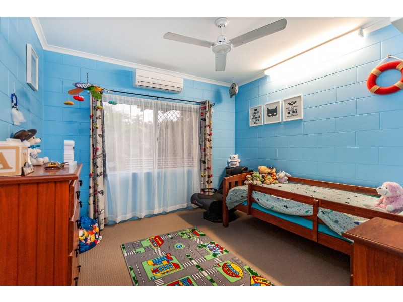 4 Marvin Close, White Rock QLD 4868