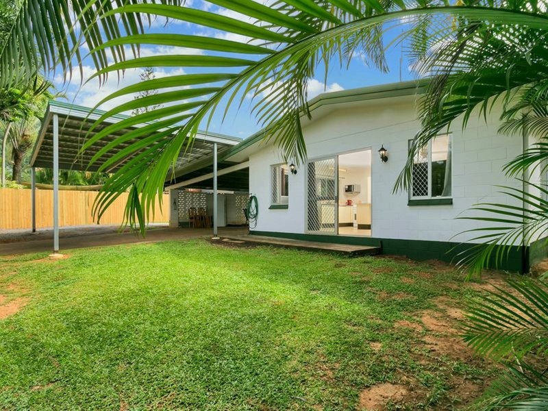 20 Serissa Street, Mooroobool QLD 4870
