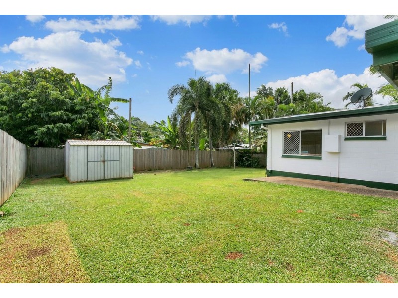 20 Serissa Street, Mooroobool QLD 4870