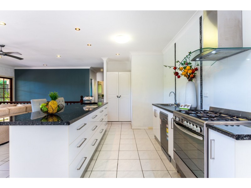 7 Christie Drive, Brinsmead QLD 4870