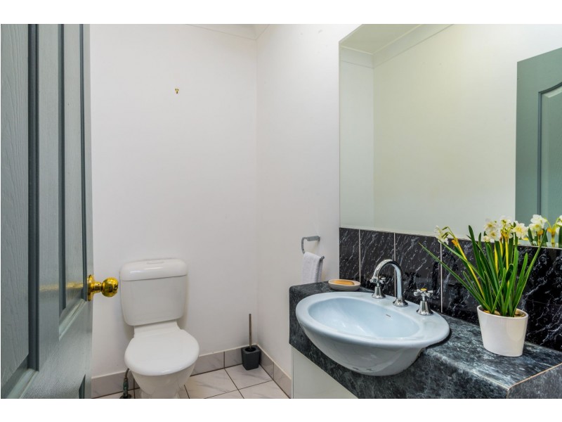 7 Christie Drive, Brinsmead QLD 4870