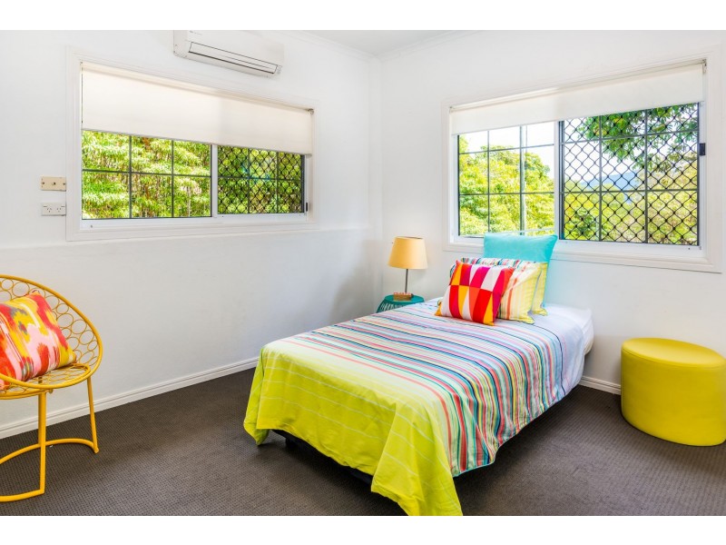 7 Christie Drive, Brinsmead QLD 4870