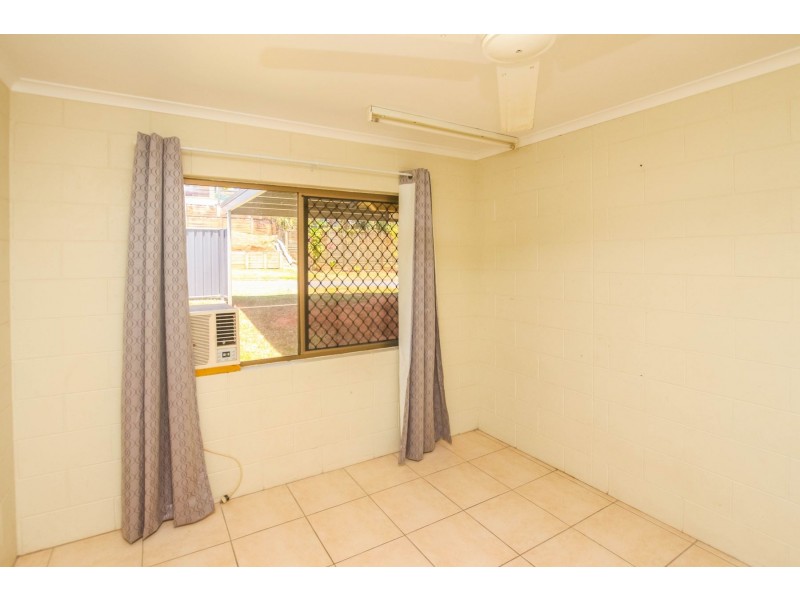 11 Makoo Close, White Rock QLD 4868