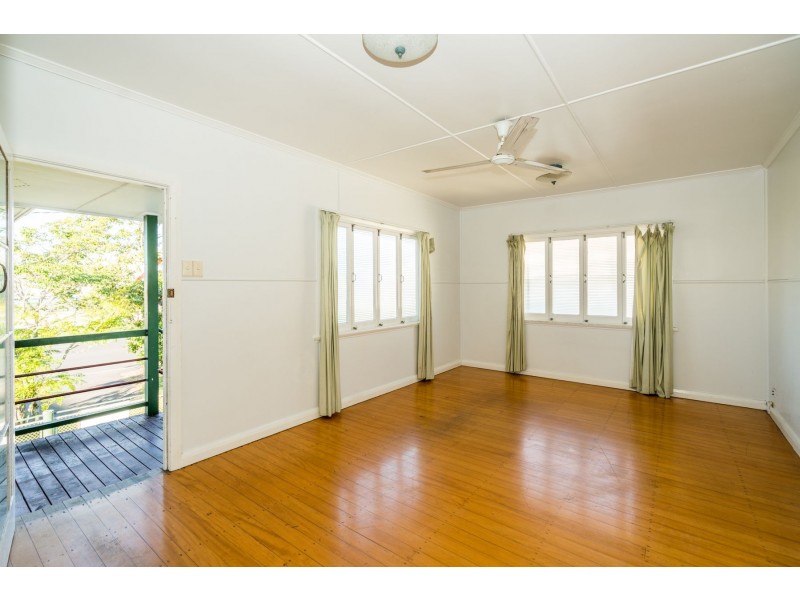 213 Buchan Street, Bungalow QLD 4870