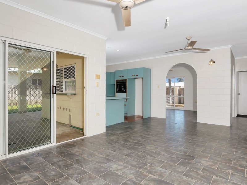 12 Murphy Street, Gordonvale QLD 4865