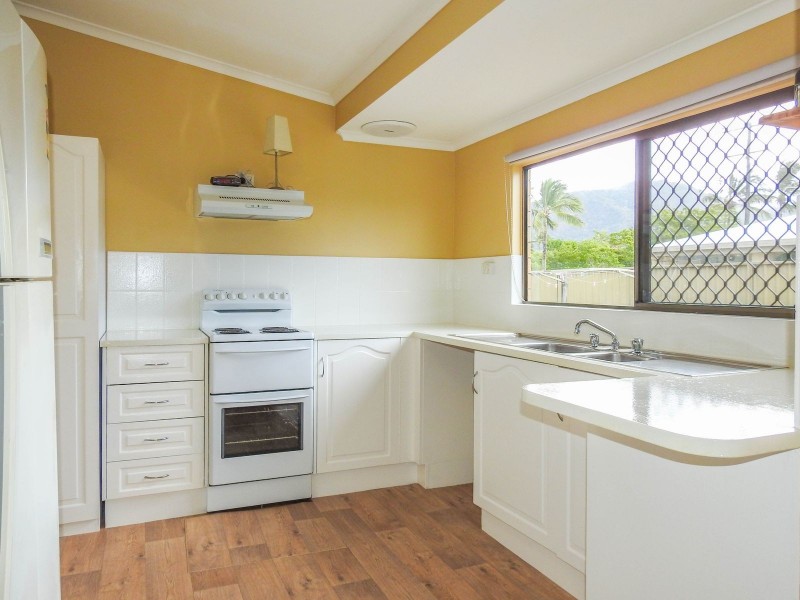 98 Dillon Street, Westcourt QLD 4870