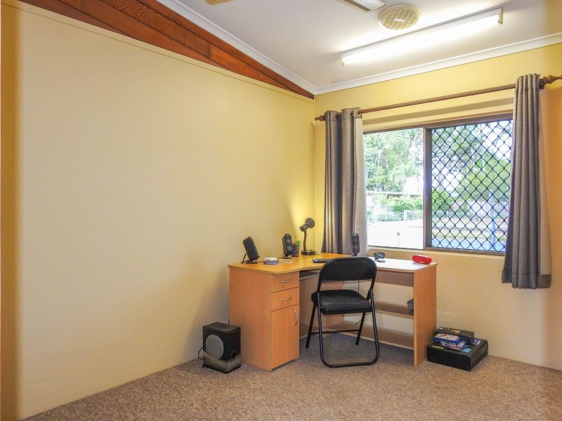 98 Dillon Street, Westcourt QLD 4870