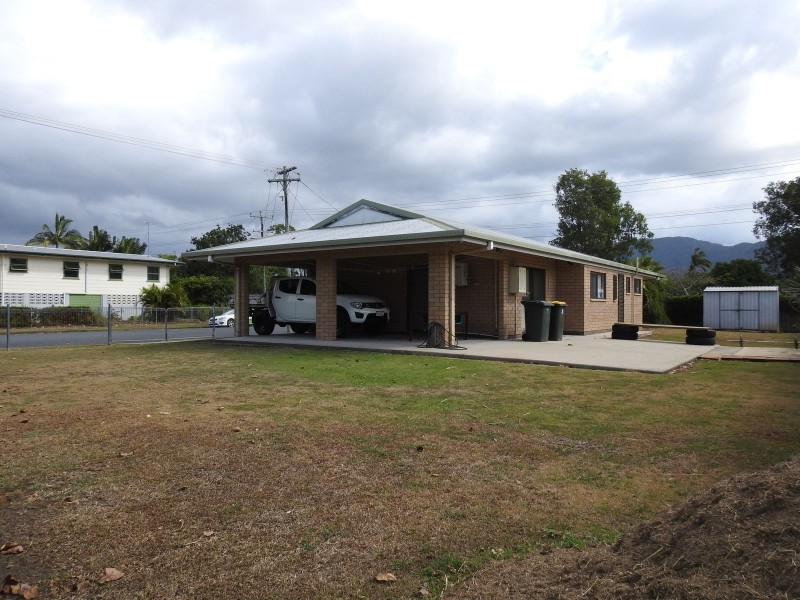 98 Dillon Street, Westcourt QLD 4870