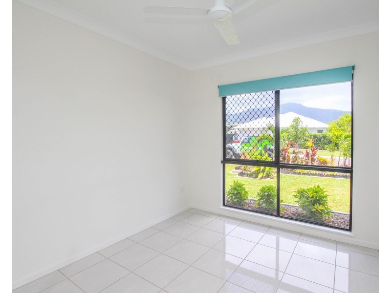 8 Byerstown Link, Trinity Park QLD 4879