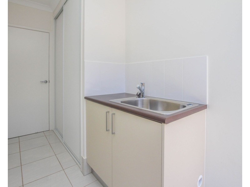 8 Byerstown Link, Trinity Park QLD 4879