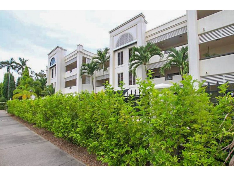 7/304 Lake Street, Cairns North QLD 4870