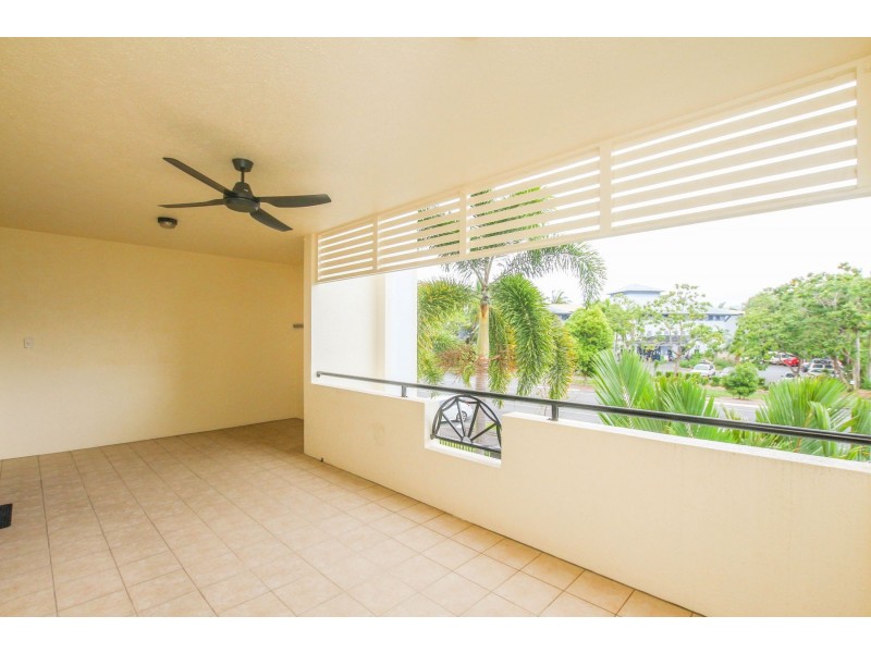 7/304 Lake Street, Cairns North QLD 4870