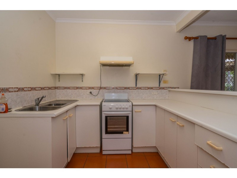 1/3 Tenni Street, Redlynch QLD 4870