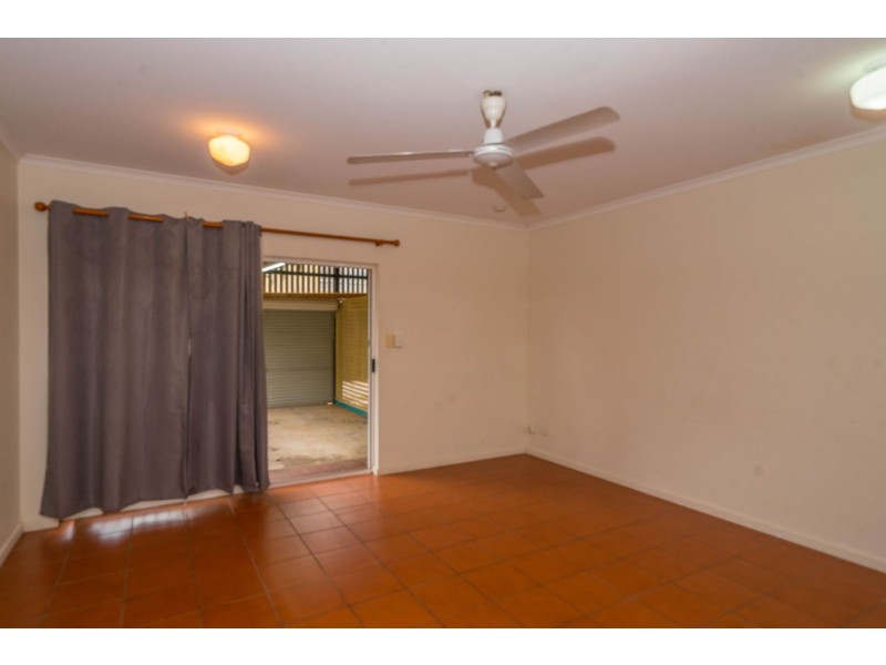1/3 Tenni Street, Redlynch QLD 4870