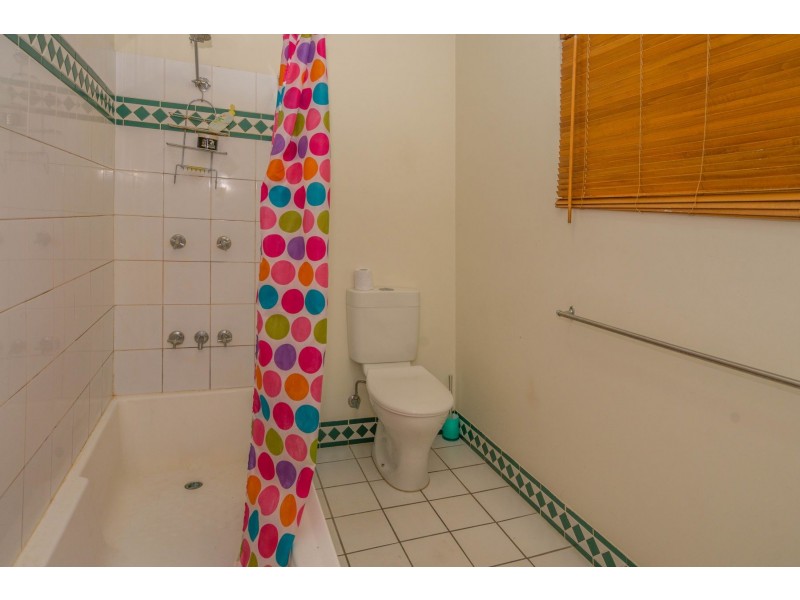 1/3 Tenni Street, Redlynch QLD 4870