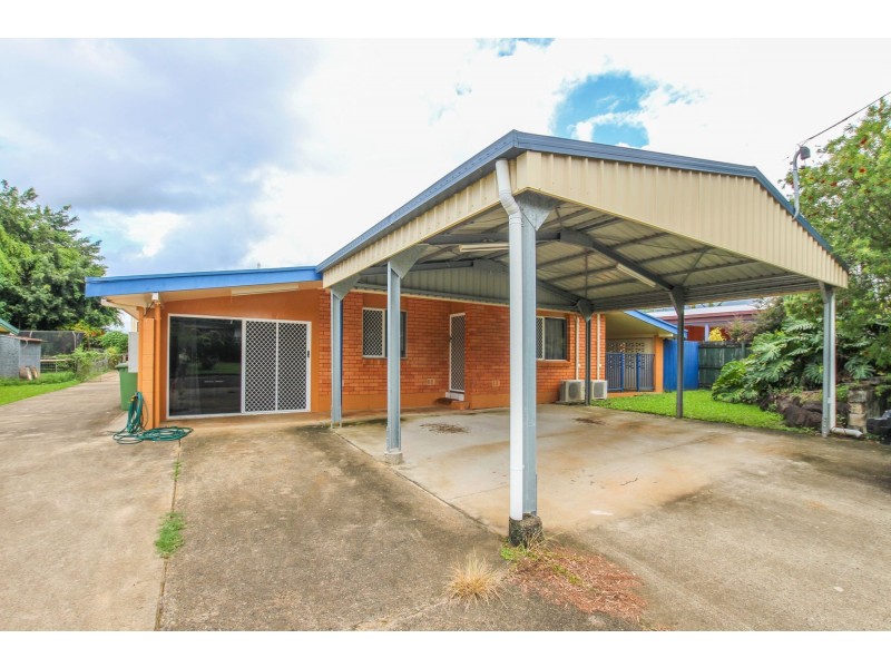 28 Angela Street, Woree QLD 4868