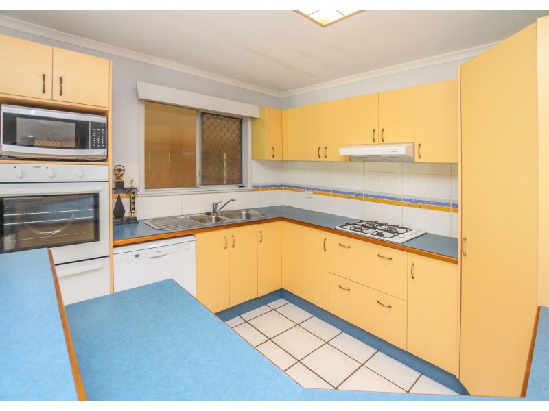 28 Angela Street, Woree QLD 4868