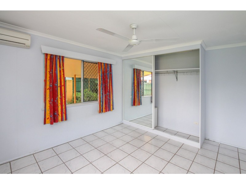28 Angela Street, Woree QLD 4868
