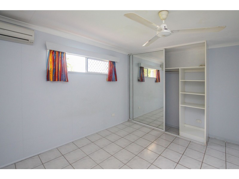 28 Angela Street, Woree QLD 4868