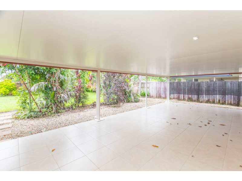 13 Sunrise Street, White Rock QLD 4868