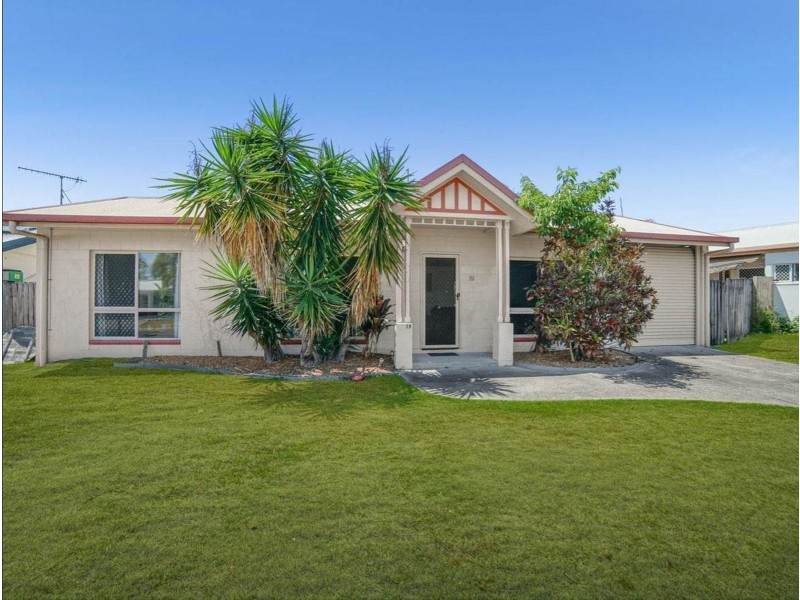 19 Rafferty Street, White Rock QLD 4868