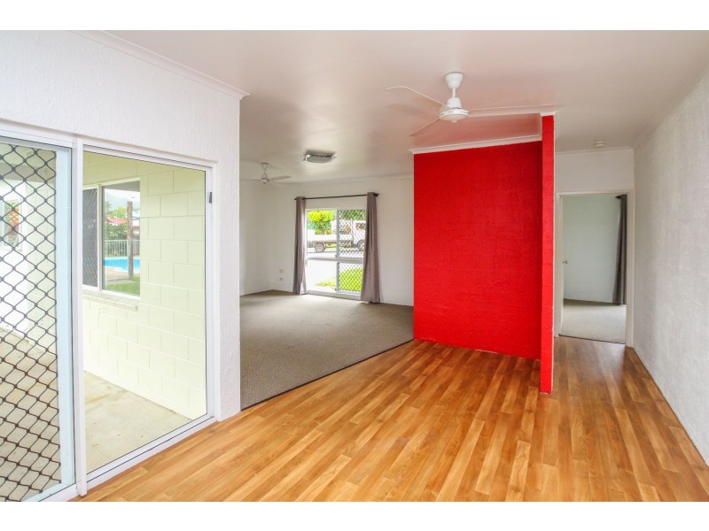 4 Thornton Court, White Rock QLD 4868