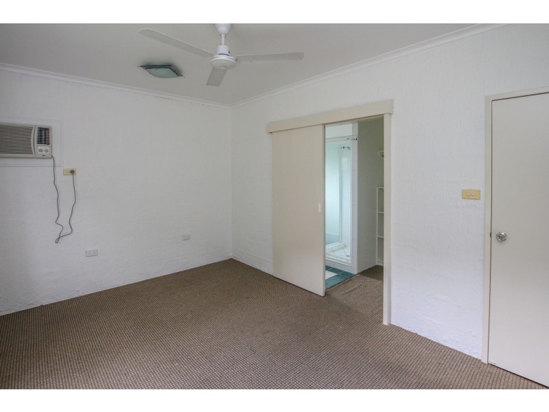 4 Thornton Court, White Rock QLD 4868