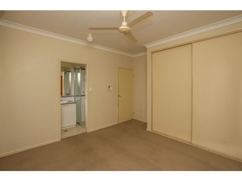 25 Colombia Street, White Rock QLD 4868
