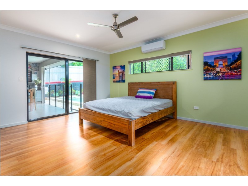 9 Parrot Close, Kanimbla QLD 4870