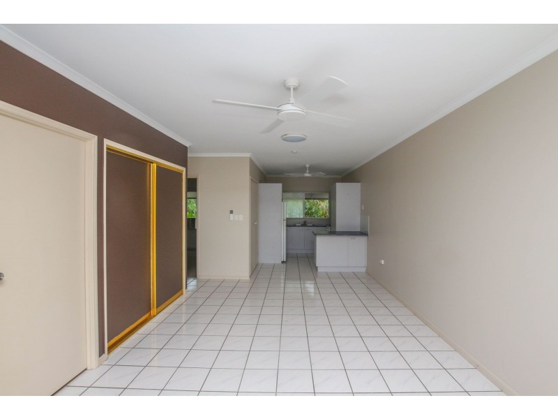 4/8-10 Ascot Avenue, Westcourt QLD 4870