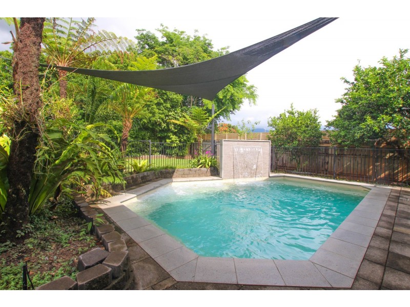 11 Cyperus Drive, Redlynch QLD 4870