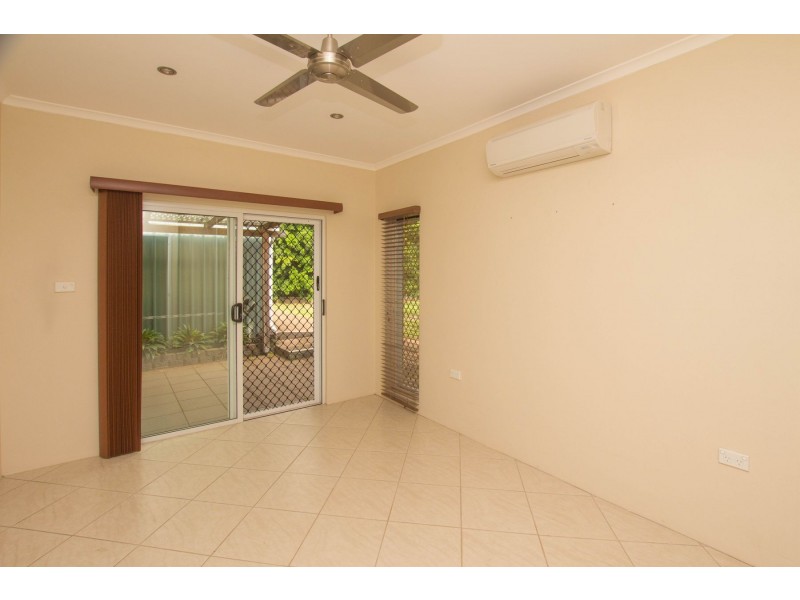 11 Cyperus Drive, Redlynch QLD 4870