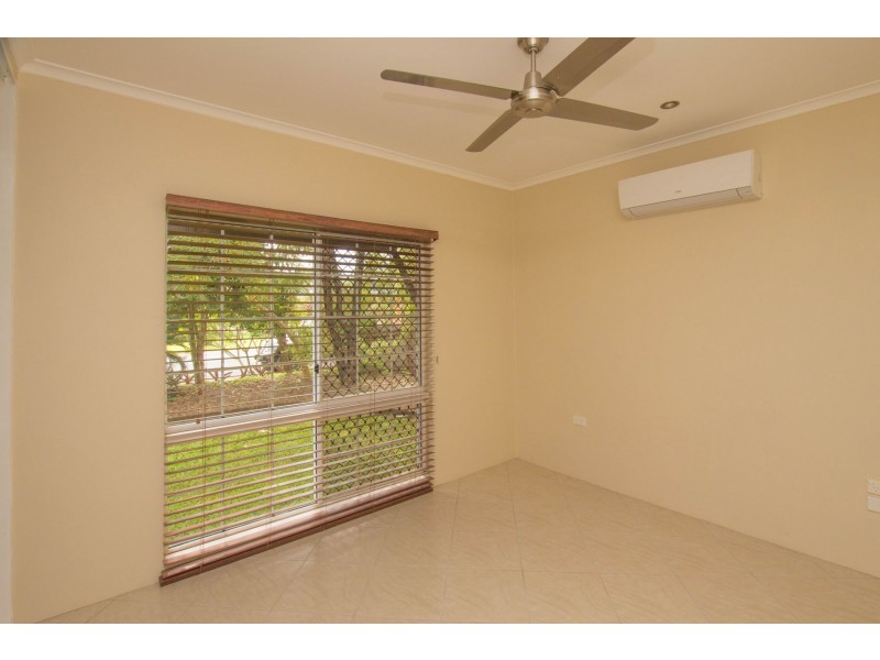 11 Cyperus Drive, Redlynch QLD 4870