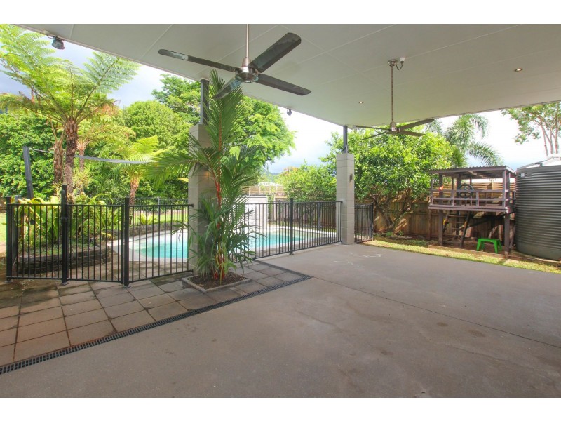 11 Cyperus Drive, Redlynch QLD 4870