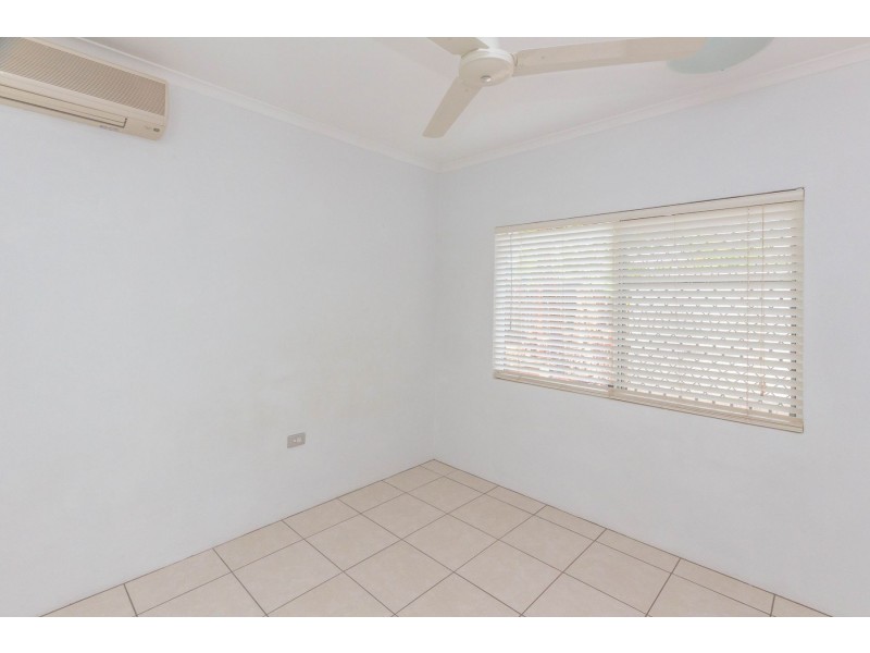 5 Lomatia Close, Redlynch QLD 4870