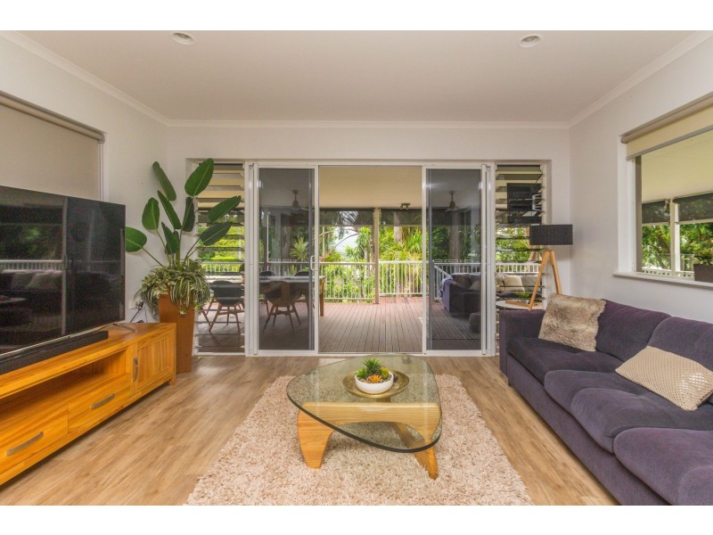 51 Robb Road, Redlynch QLD 4870