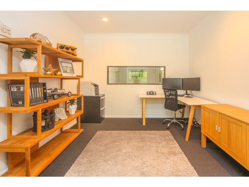 51 Robb Road, Redlynch QLD 4870