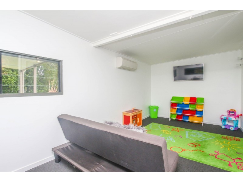 51 Robb Road, Redlynch QLD 4870