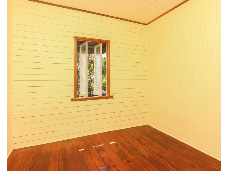 3/466 McCoombe Street, Mooroobool QLD 4870