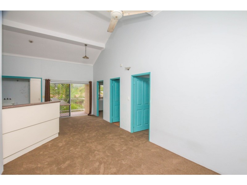 8/176 Hoare Street, Manoora QLD 4870