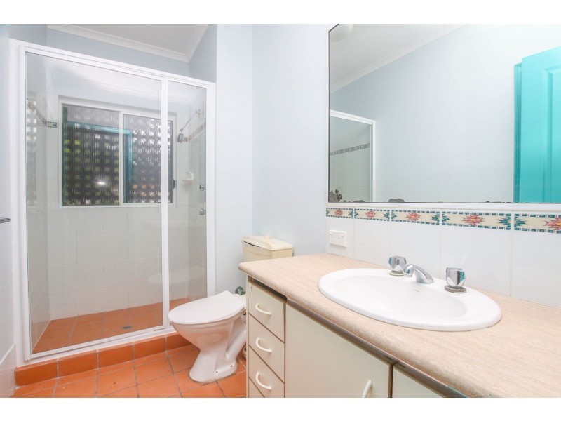 8/176 Hoare Street, Manoora QLD 4870