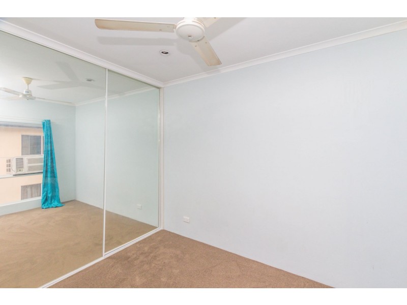 8/176 Hoare Street, Manoora QLD 4870