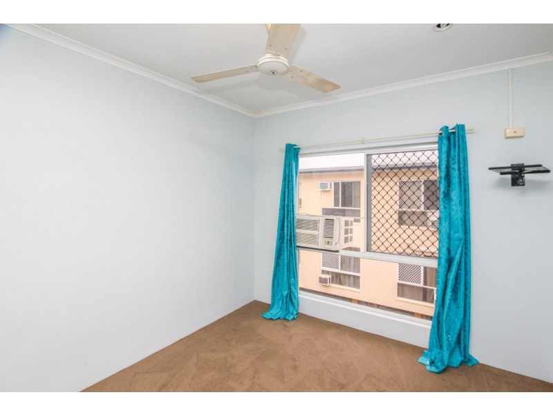 8/176 Hoare Street, Manoora QLD 4870