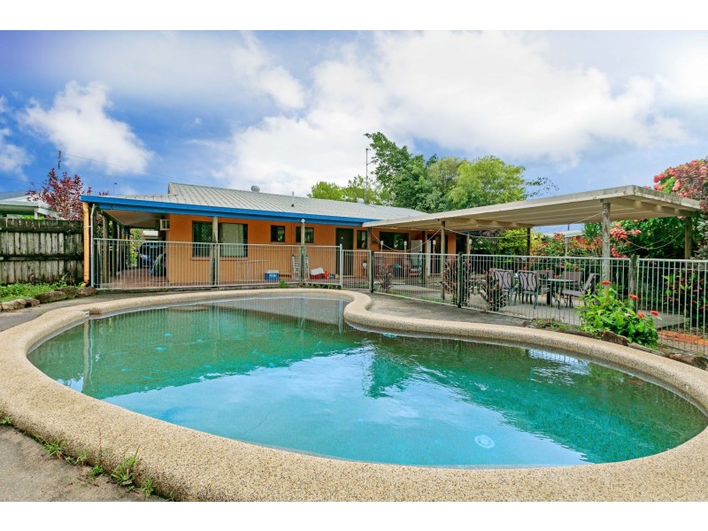 11 Alberta Drive, Woree QLD 4868