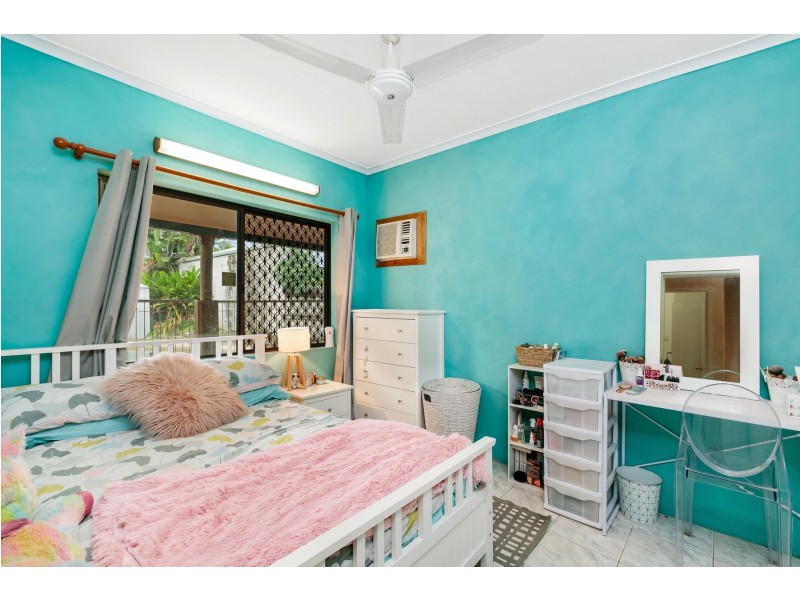 11 Alberta Drive, Woree QLD 4868