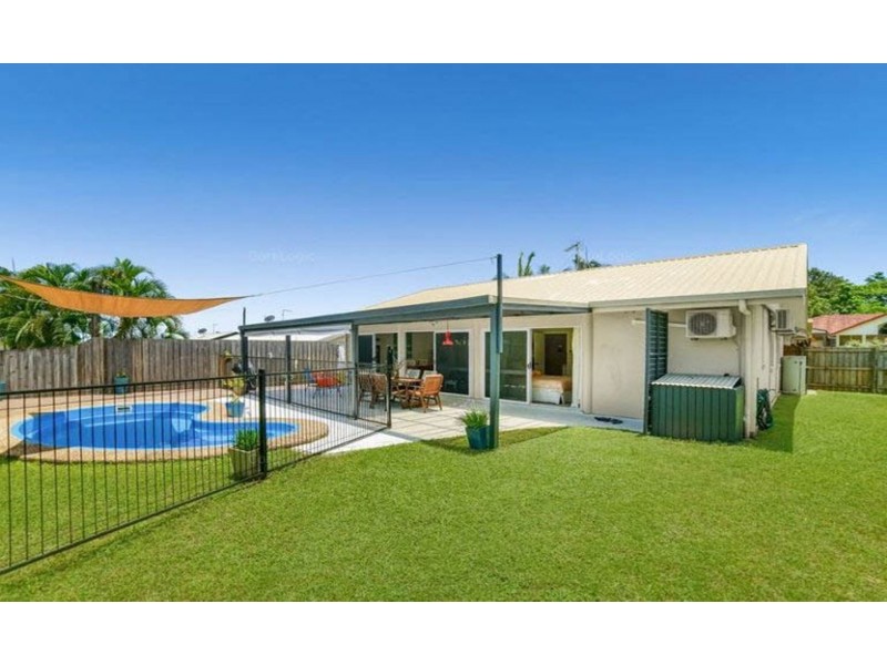 14 Hymes Street, Kanimbla QLD 4870