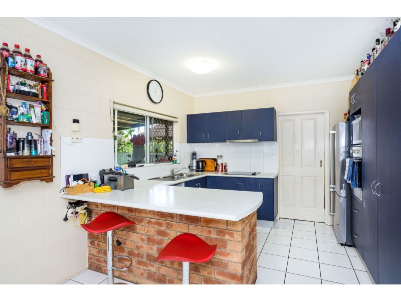 42 Gilmore Street, Bentley Park QLD 4869